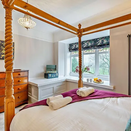 8 Bed In 94323 Holiday home